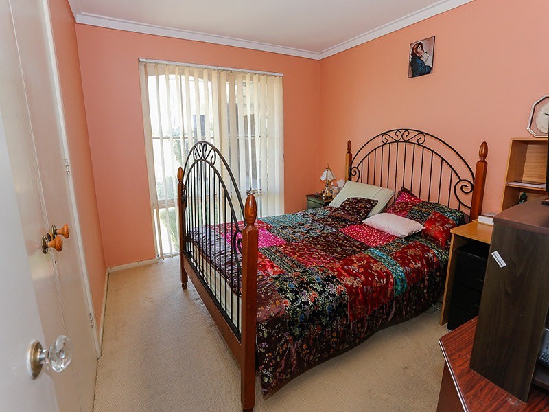 102 Hamersley Road, Caversham WA 6055
