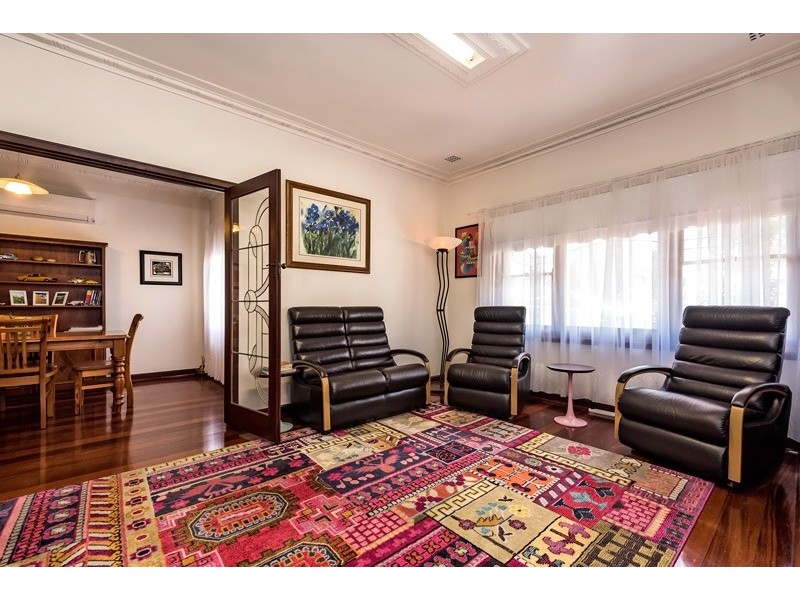 15 Gilbert Street, Bayswater WA 6053