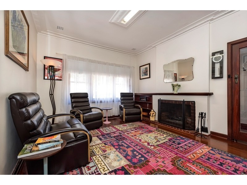 15 Gilbert Street, Bayswater WA 6053