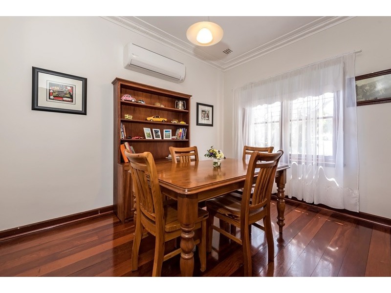 15 Gilbert Street, Bayswater WA 6053