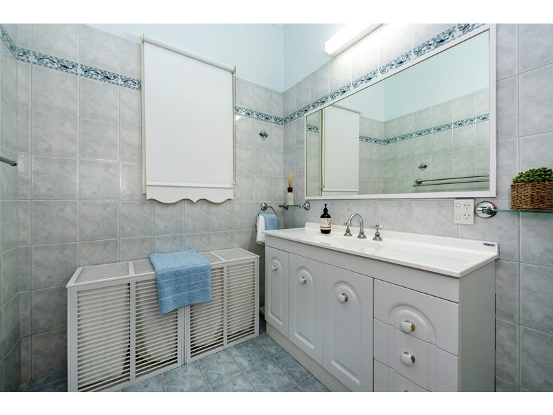 15 Gilbert Street, Bayswater WA 6053