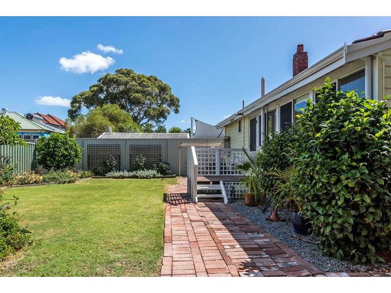 15 Gilbert Street, Bayswater WA 6053