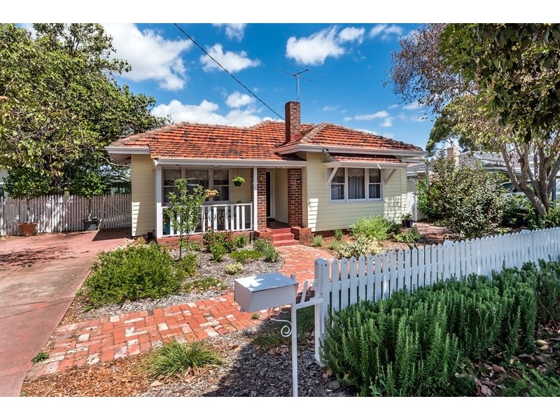 15 Gilbert Street, Bayswater WA 6053