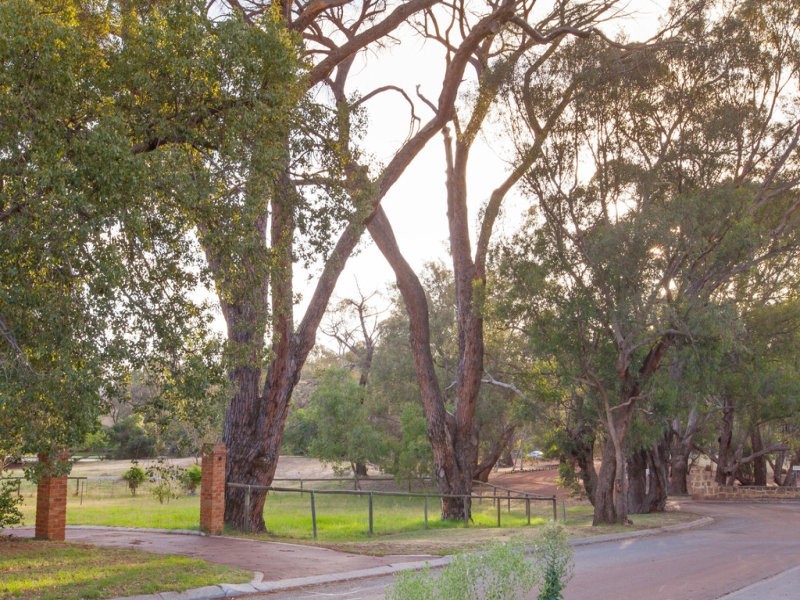 192 Swan Street (West), Guildford WA 6055