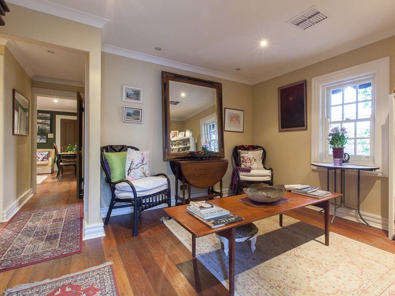 68 East Street, Guildford WA 6055