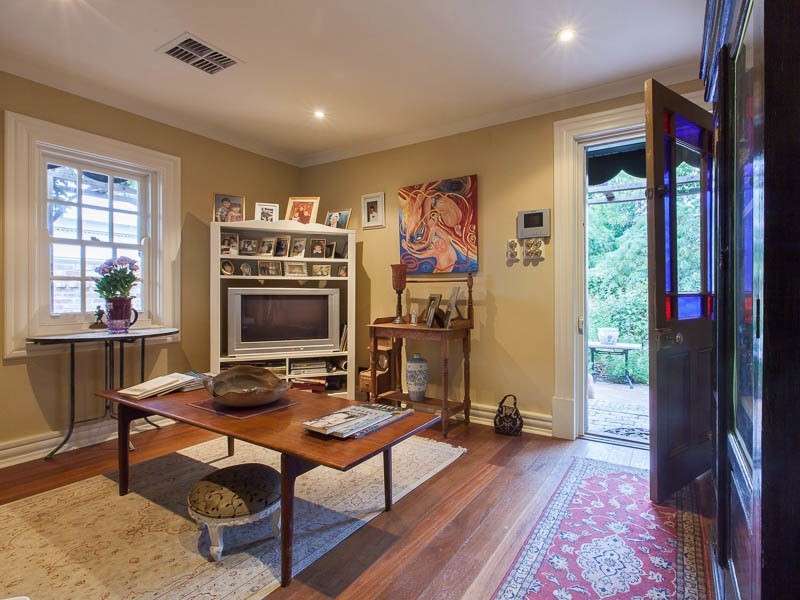 68 East Street, Guildford WA 6055