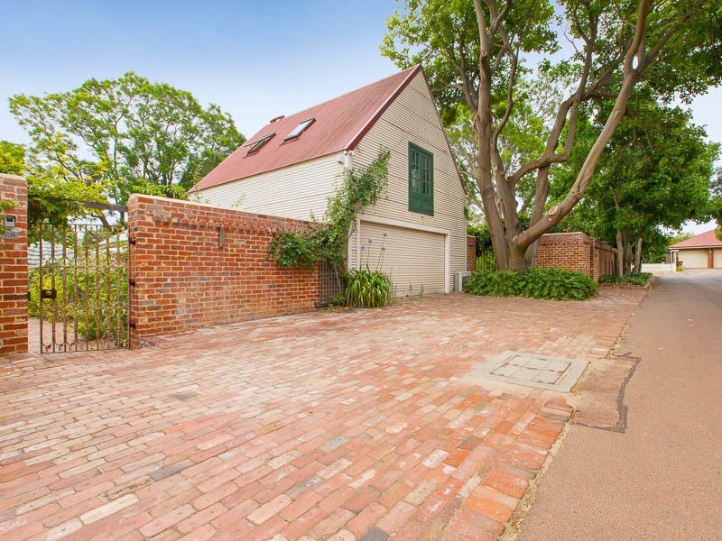 68 East Street, Guildford WA 6055