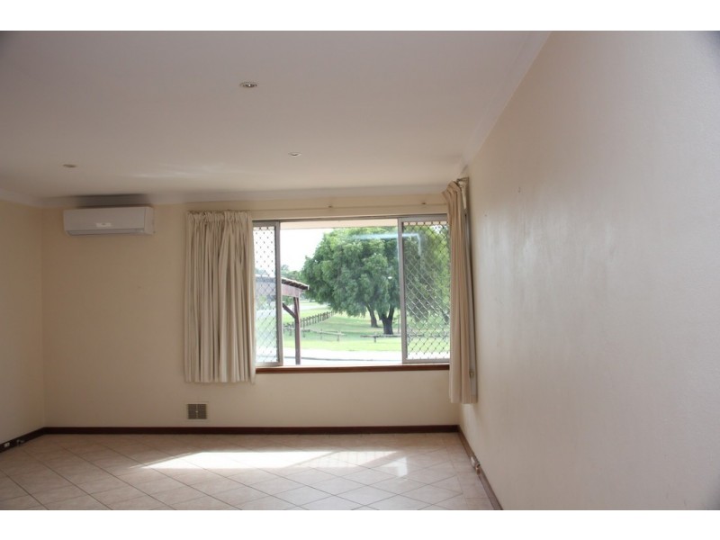 2/73 Golding Street, Dianella WA 6059