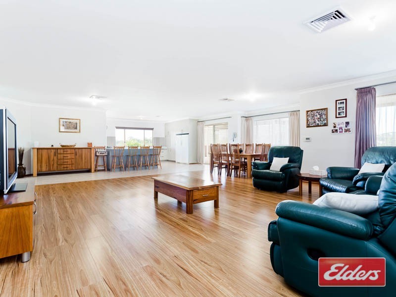 28 Carwood Crescent, Henley Brook WA 6055