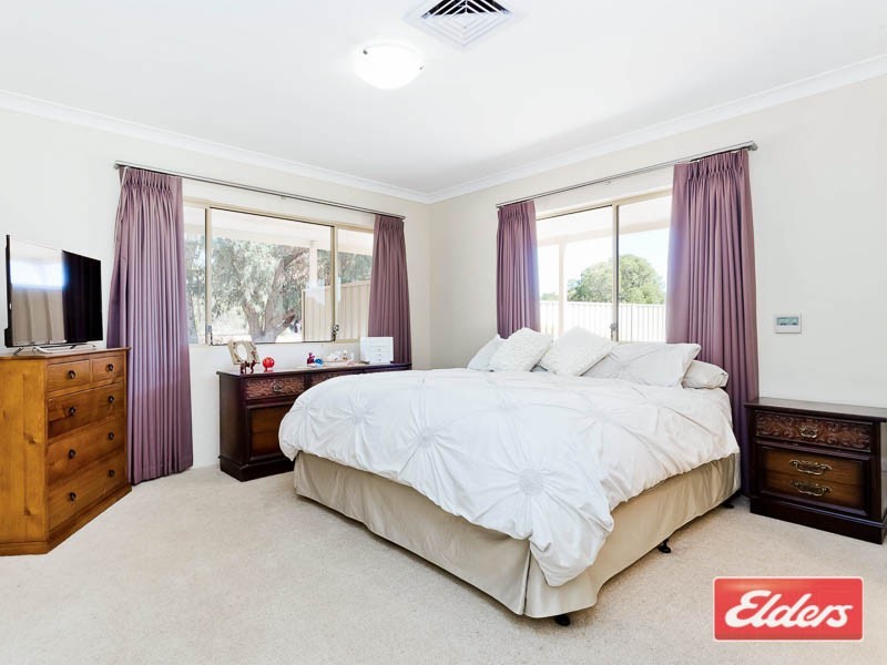 28 Carwood Crescent, Henley Brook WA 6055