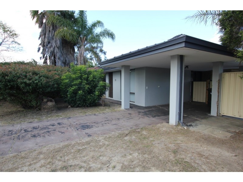 10 Meadowview Drive, Ballajura WA 6066