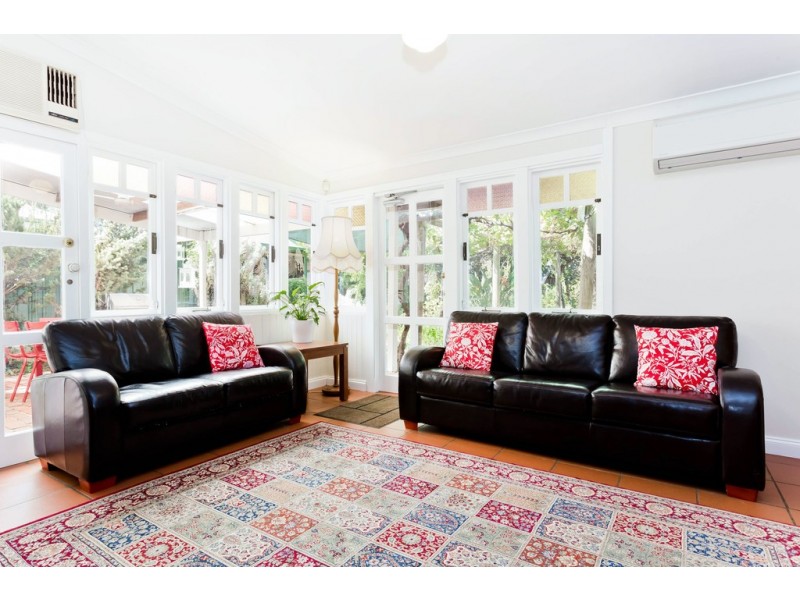 39 Swan Street (East), Guildford WA 6055