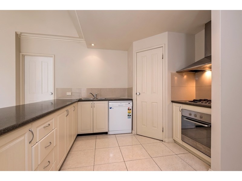6/117 Beechboro Road, Bayswater WA 6053