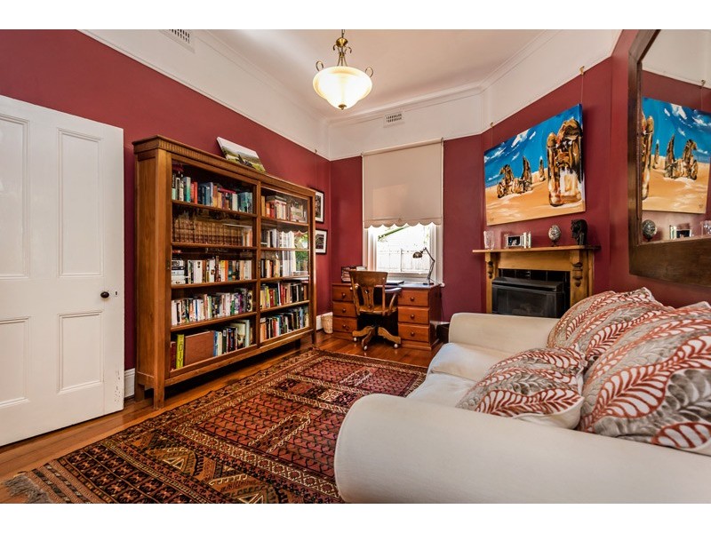 7 Olive Street, Guildford WA 6055