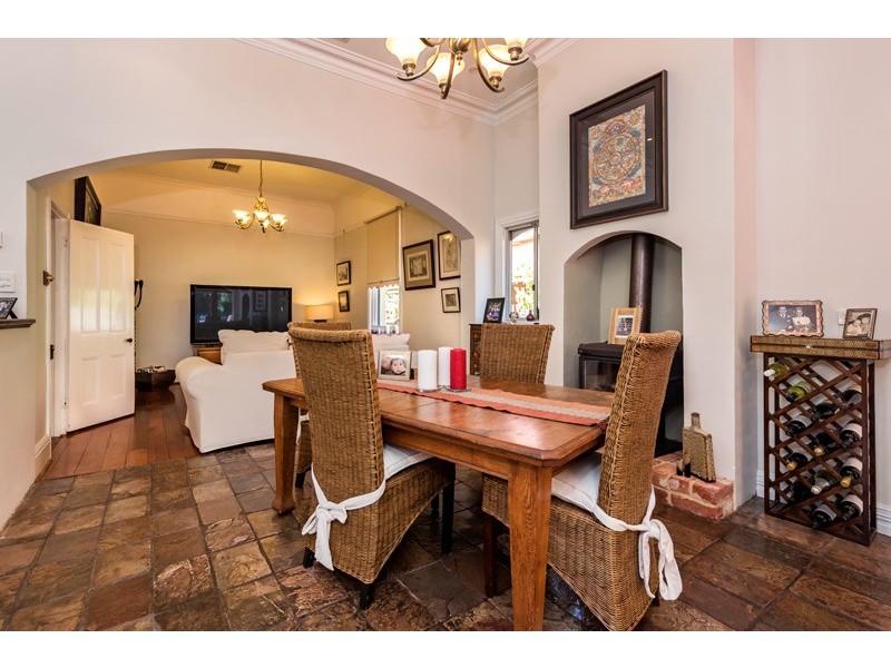 7 Olive Street, Guildford WA 6055