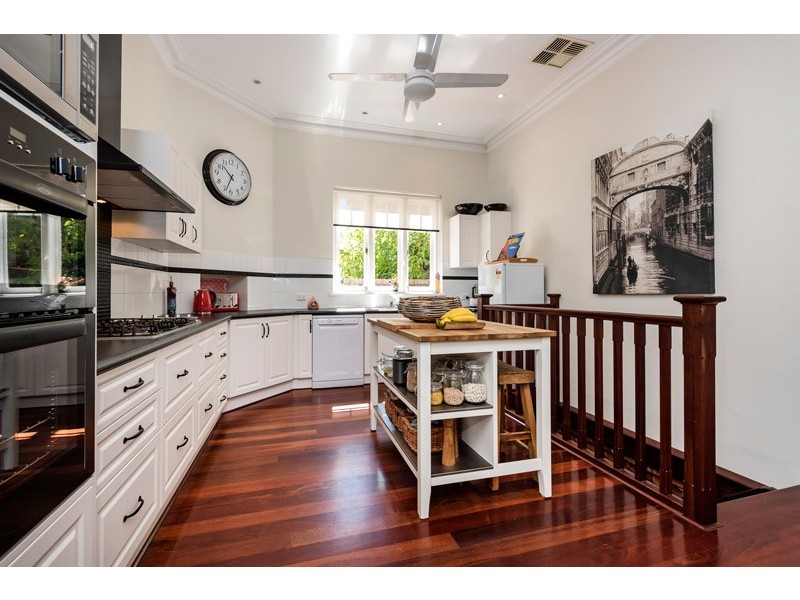 7 Olive Street, Guildford WA 6055