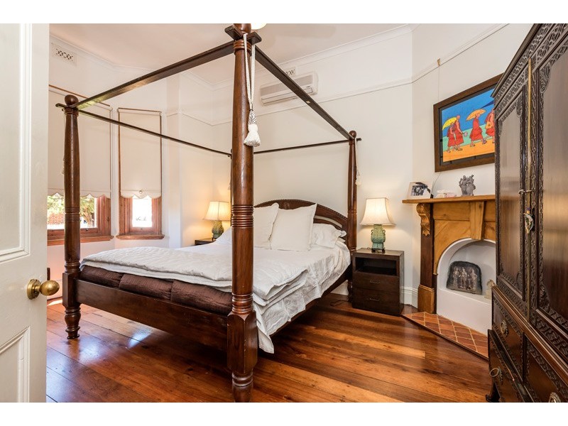 7 Olive Street, Guildford WA 6055