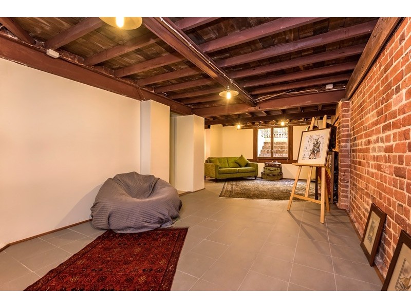 7 Olive Street, Guildford WA 6055