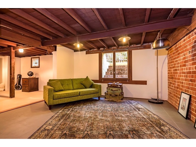 7 Olive Street, Guildford WA 6055