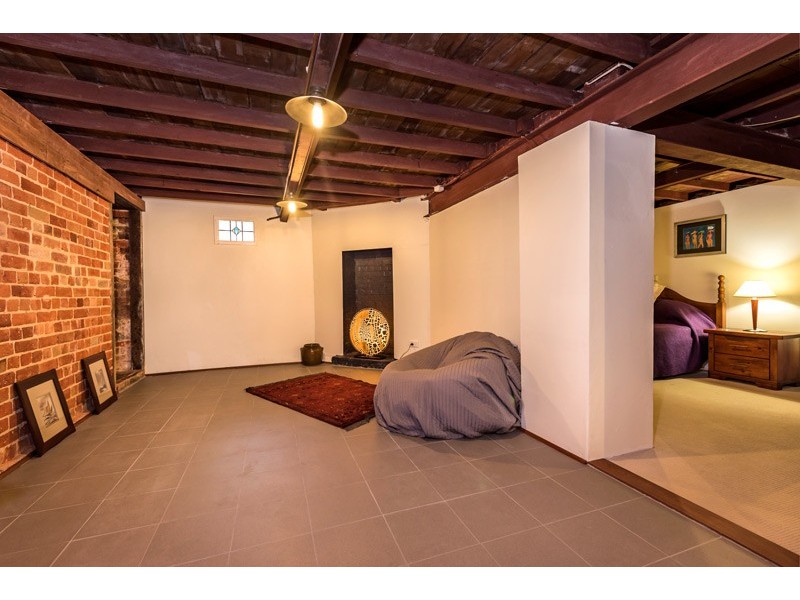 7 Olive Street, Guildford WA 6055