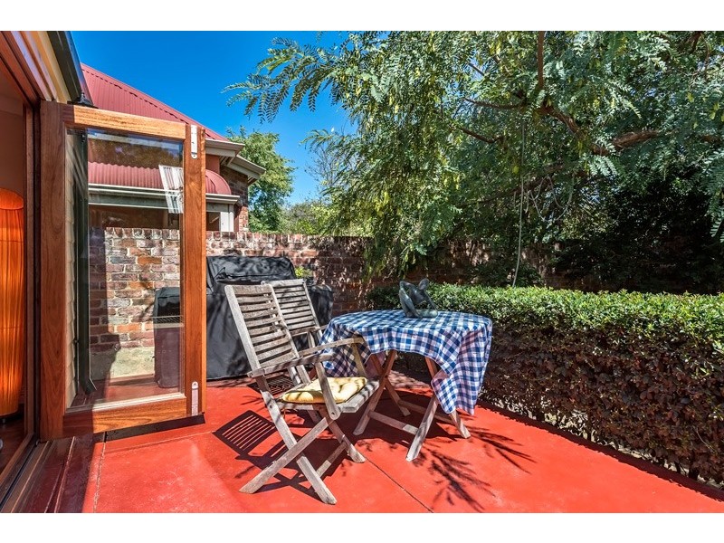 7 Olive Street, Guildford WA 6055