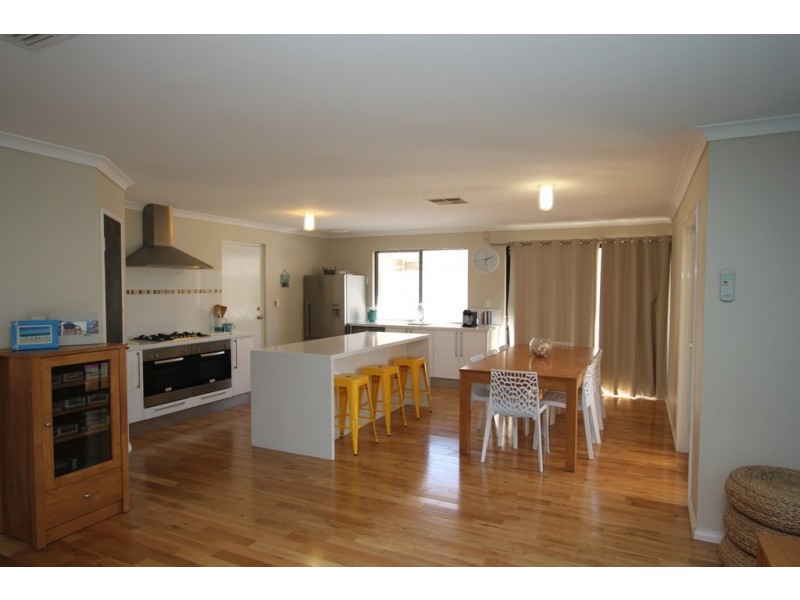 2 Viola Place, Beechboro WA 6063