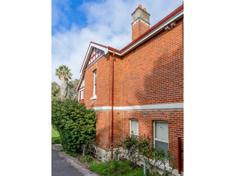 33-35 Helena Street, Guildford WA 6055