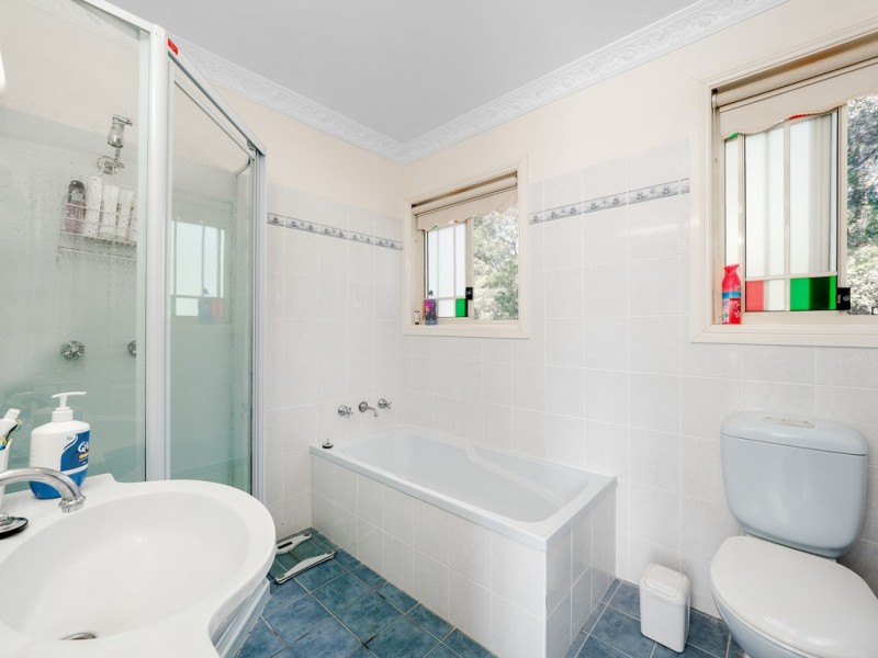 6 Waratah Street, Bowen Mountain NSW 2753