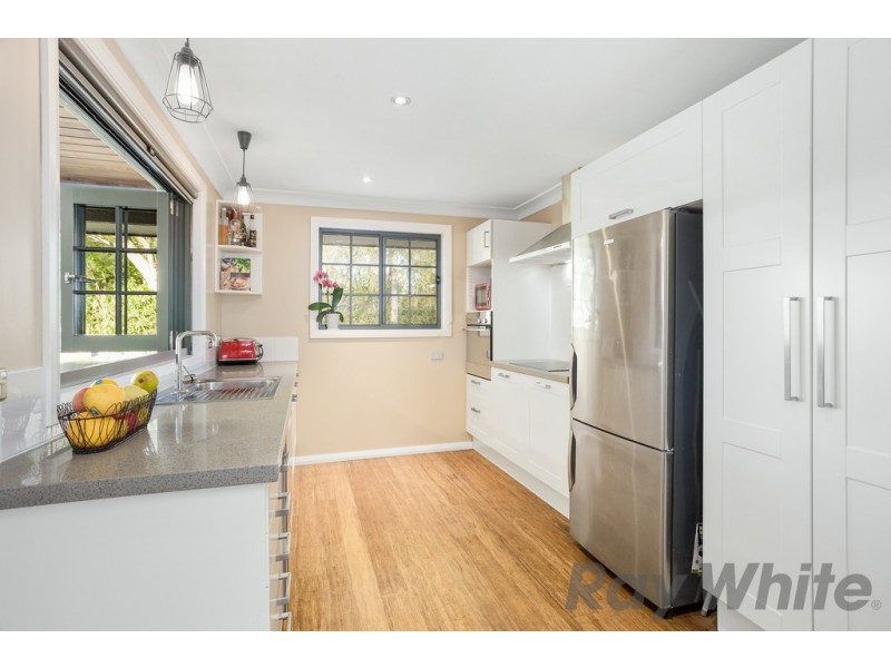 329 Blaxlands Ridge Road, Kurrajong NSW 2758