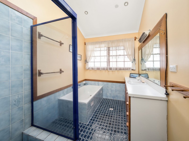 8 Crag Crescent, Bowen Mountain NSW 2753