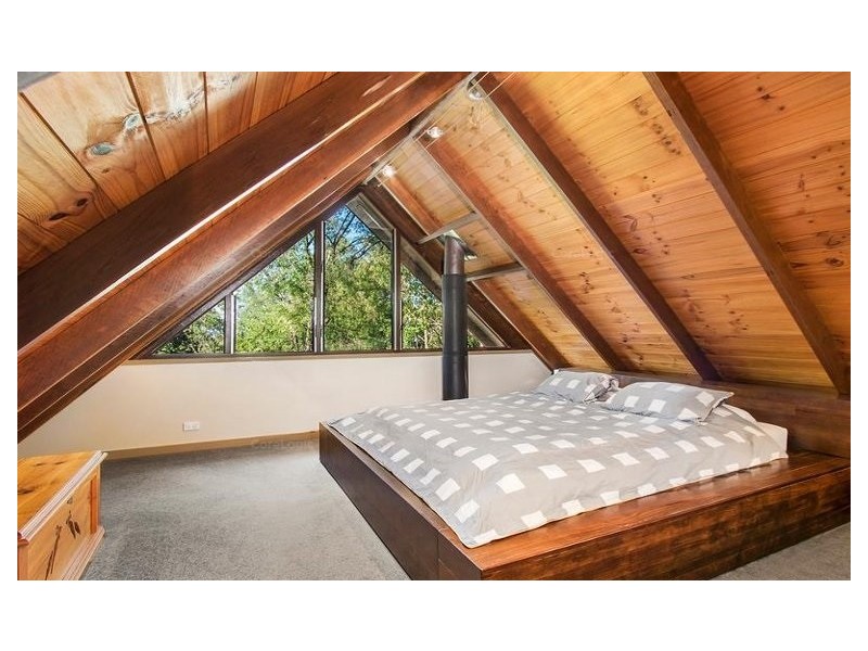 253 Lieutenant Bowen Drive, Bowen Mountain NSW 2753