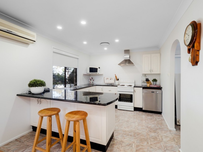 294 Lieutenant Bowen Drive, Bowen Mountain NSW 2753