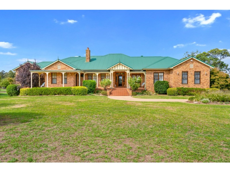 27 Sturt Place, Windsor Downs NSW 2756