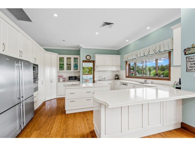 27 Sturt Place, Windsor Downs NSW 2756