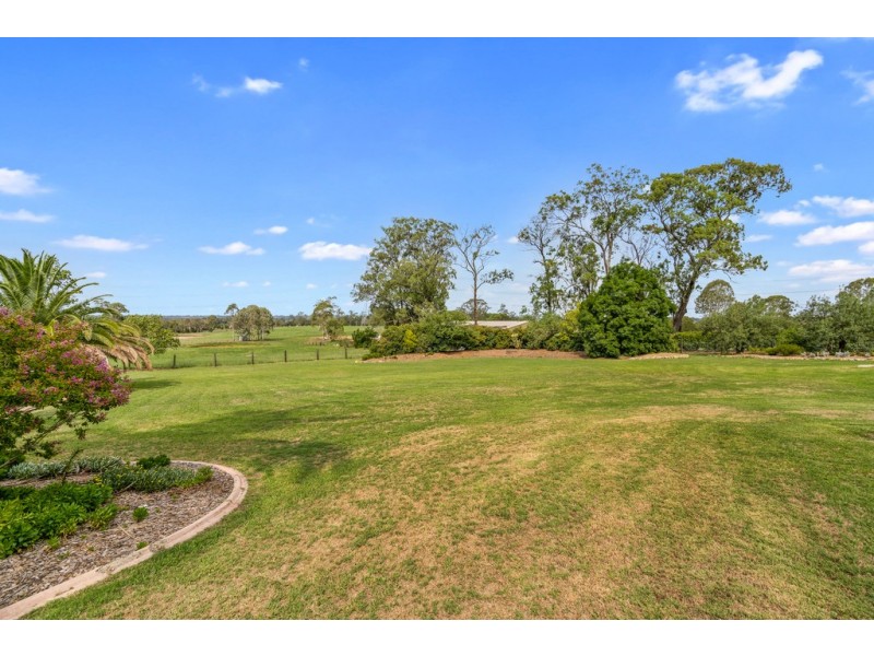 27 Sturt Place, Windsor Downs NSW 2756