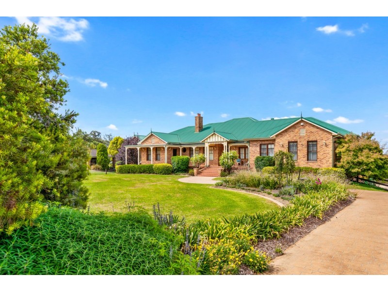 27 Sturt Place, Windsor Downs NSW 2756