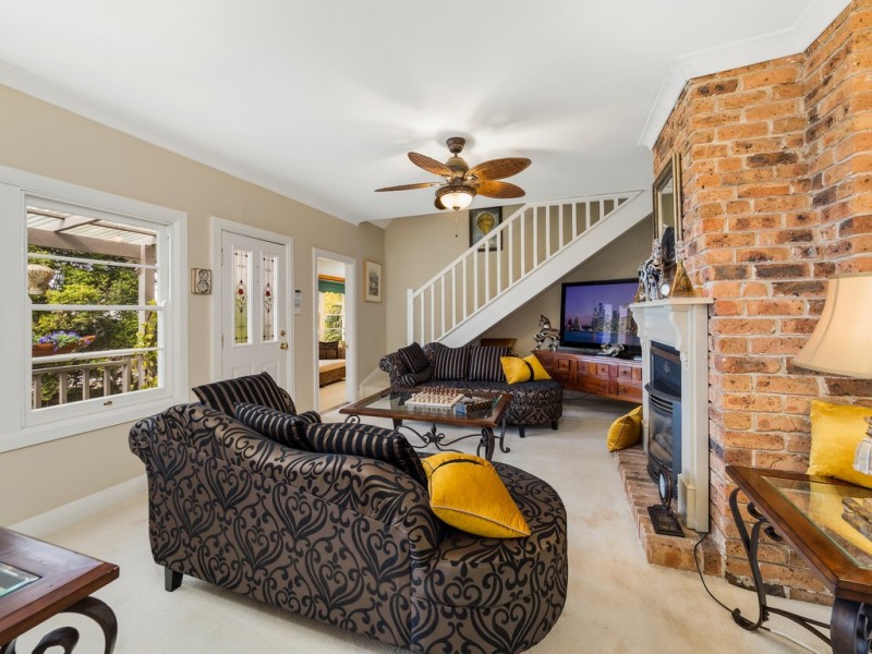 10 Warks Hill Road, Kurrajong Heights NSW 2758