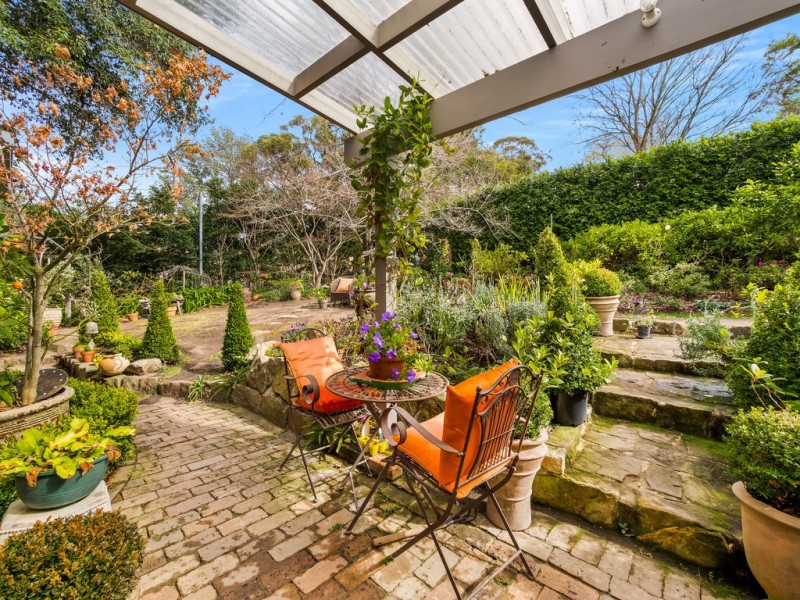 10 Warks Hill Road, Kurrajong Heights NSW 2758