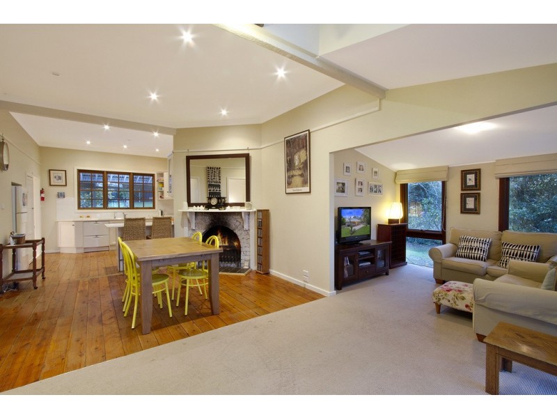 668 Bells Line of Road, Kurrajong NSW 2758