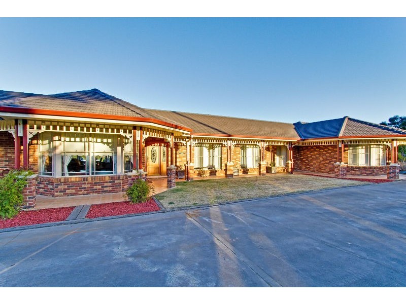 24 East Kurrajong Road, East Kurrajong NSW 2758