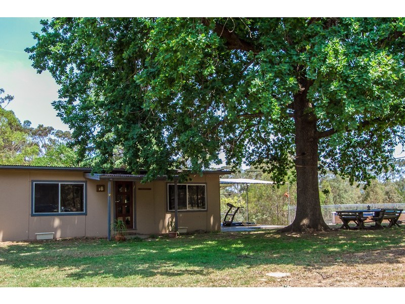 18 Applegum Grove, Kurrajong NSW 2758