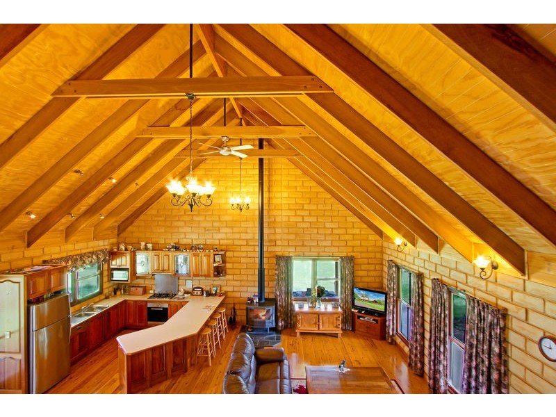 1579 Bells Line of Road, Kurrajong Heights NSW 2758
