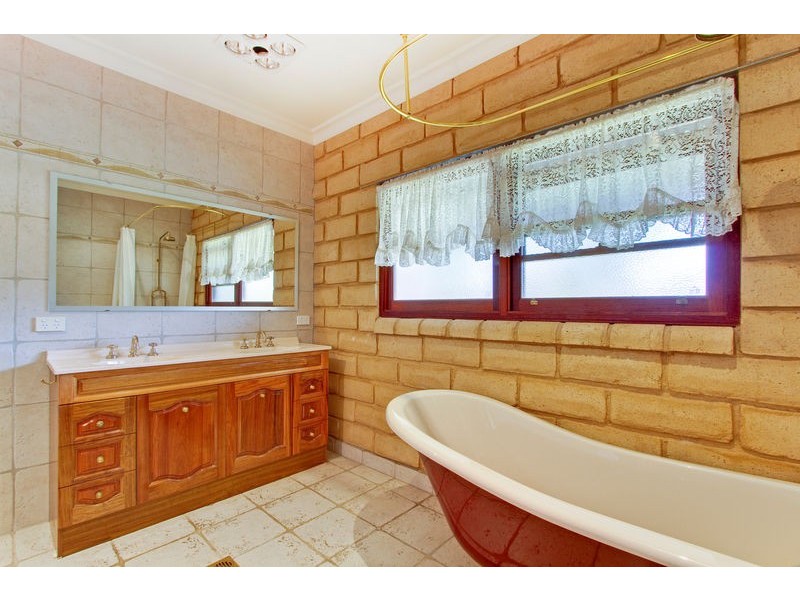 1579 Bells Line of Road, Kurrajong Heights NSW 2758