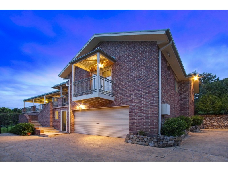 8 Douglas Road, Kurrajong Heights NSW 2758