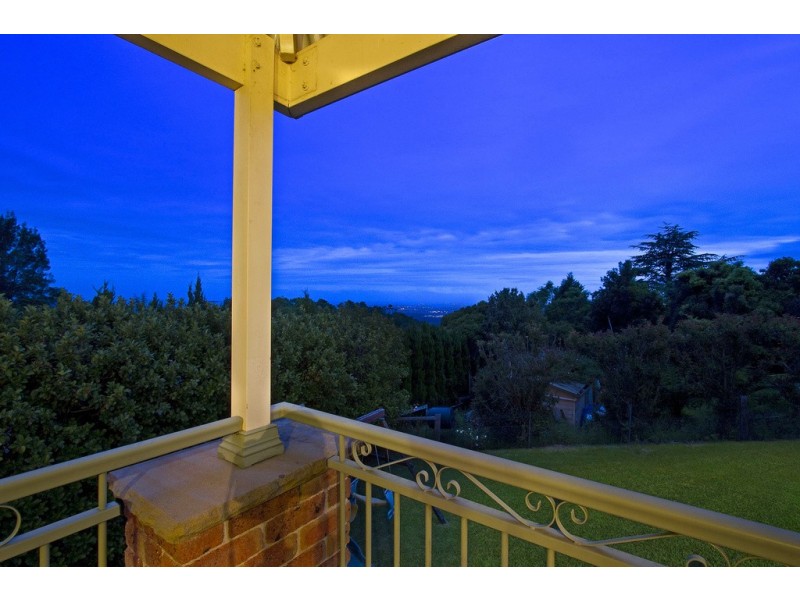 8 Douglas Road, Kurrajong Heights NSW 2758