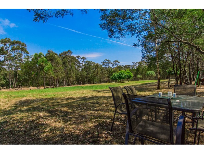 18 Applegum Grove, Kurrajong NSW 2758