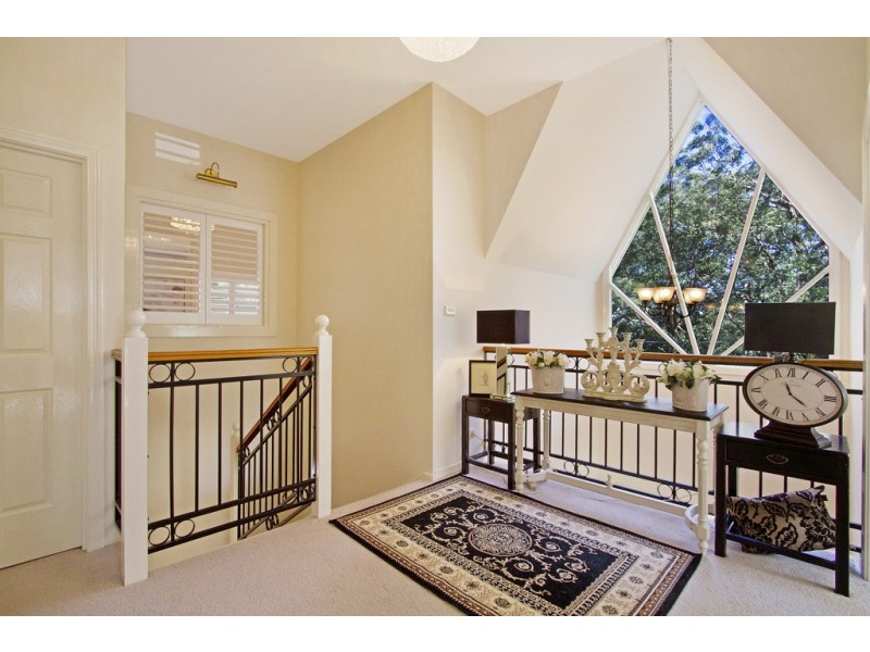 33 Burralow Road, Kurrajong Heights NSW 2758