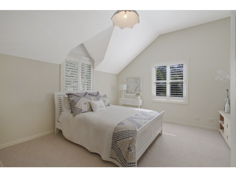 33 Burralow Road, Kurrajong Heights NSW 2758