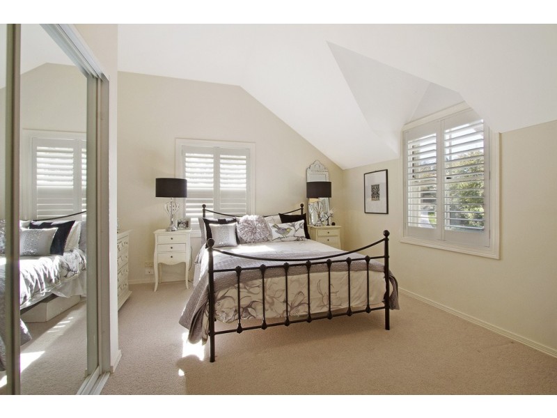 33 Burralow Road, Kurrajong Heights NSW 2758