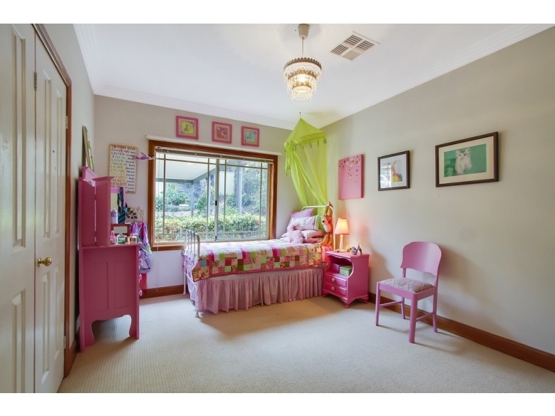 331 Lieutenant Bowen Drive, Bowen Mountain NSW 2753